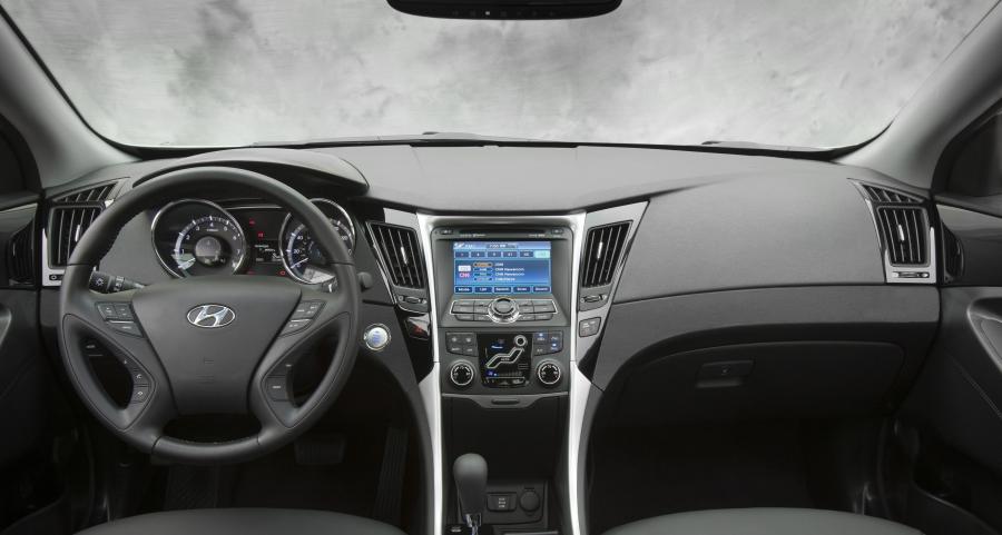  Hyundai Sonata 2010 года  (фото 98 из 162)